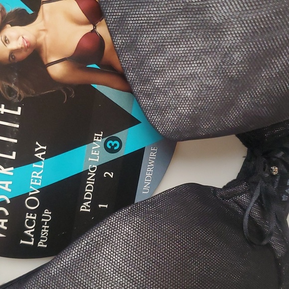 Vintage Vassarette Push-Up Bra - Picture 2 of 3